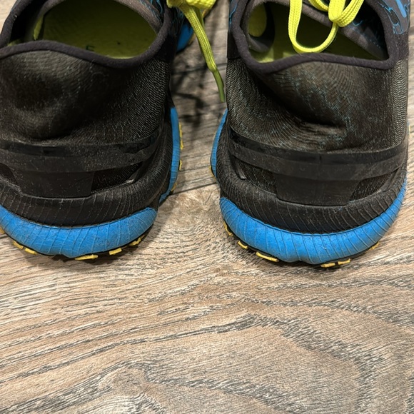 Under Armour shoes size 11 - Picture 6 of 6